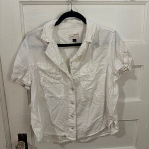 White linen button down tshirt